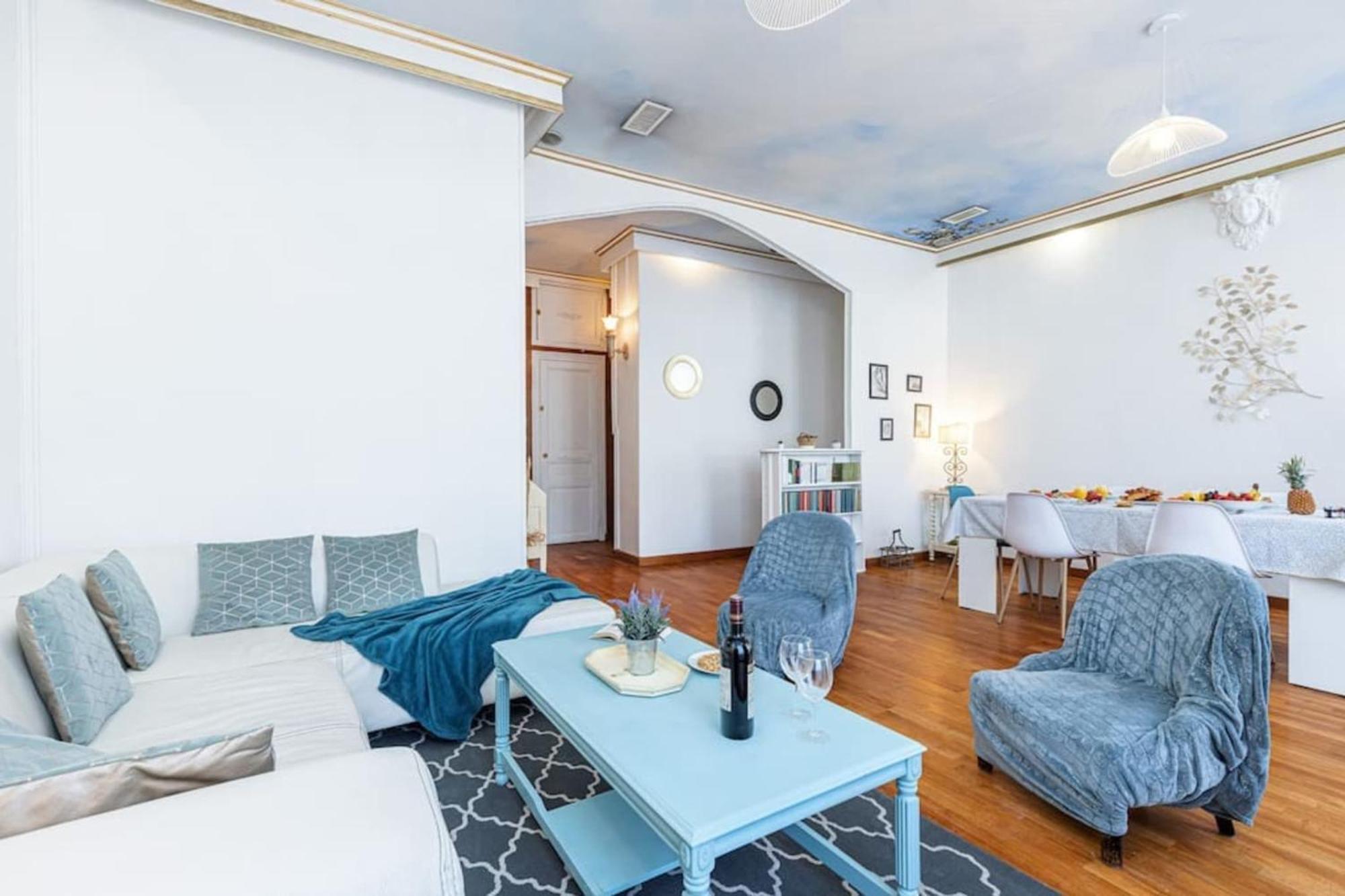 Risso - Comfortable 3 Bedrooms With Balcony Nice Exteriör bild